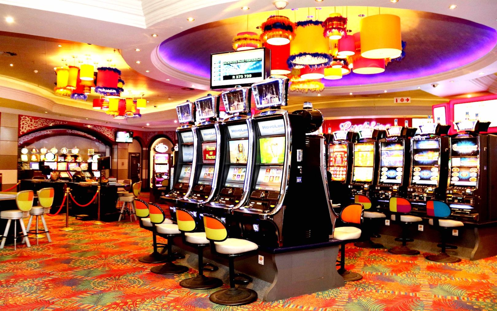 Slot Makinelerinde Algoritmik İlerlemeler